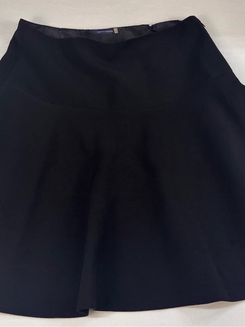 Tommy Hilfiger size 10 Black Flared Women's Skirt
